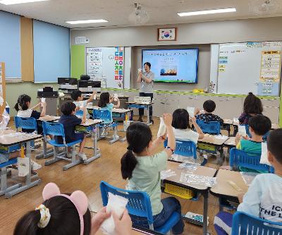 1학년 대상 감염병 예방교육과 함께하는 손 씻기 체험교실 운영