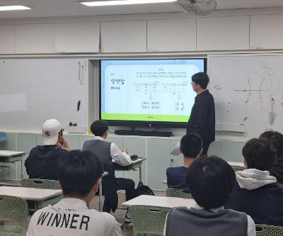 메이커 교육 프로그램(MATRLAB 데이터 시각화와 공학적 제어) 운영