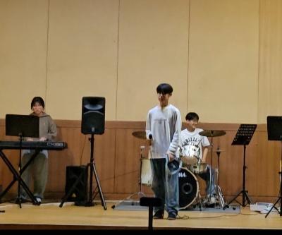 The Signal 밴드부 신학기 버스킹