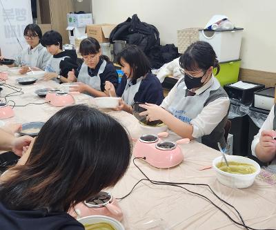 행복교실 두바이 초콜릿 만들기 프로그램 운영