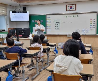 2학년 달콤한 컵케이크 만들기 체험학습 실시