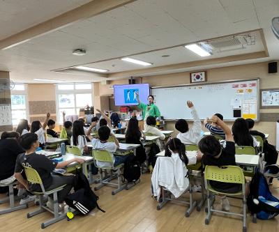 5학년 "바른 자세, 바르게 걷기" 교육 시행