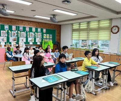 6학년과 1학년 함께 읽는 그림책 '해녀리나