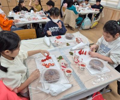 2학년 사회성 및 자존감 향상 상담활동 모습 