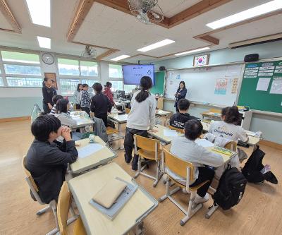 성격유형검사 활용 집단상담(5학년)모습