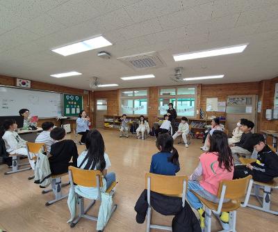 3학년 '손잡고 도란도란' 운영 
