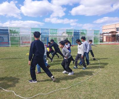 함께 잘 노는 것이 힘이다