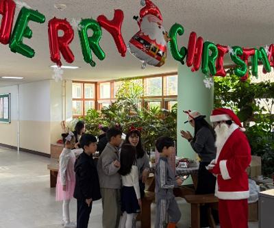 학부모회 주관 크리스마스 맞이 행사 운영