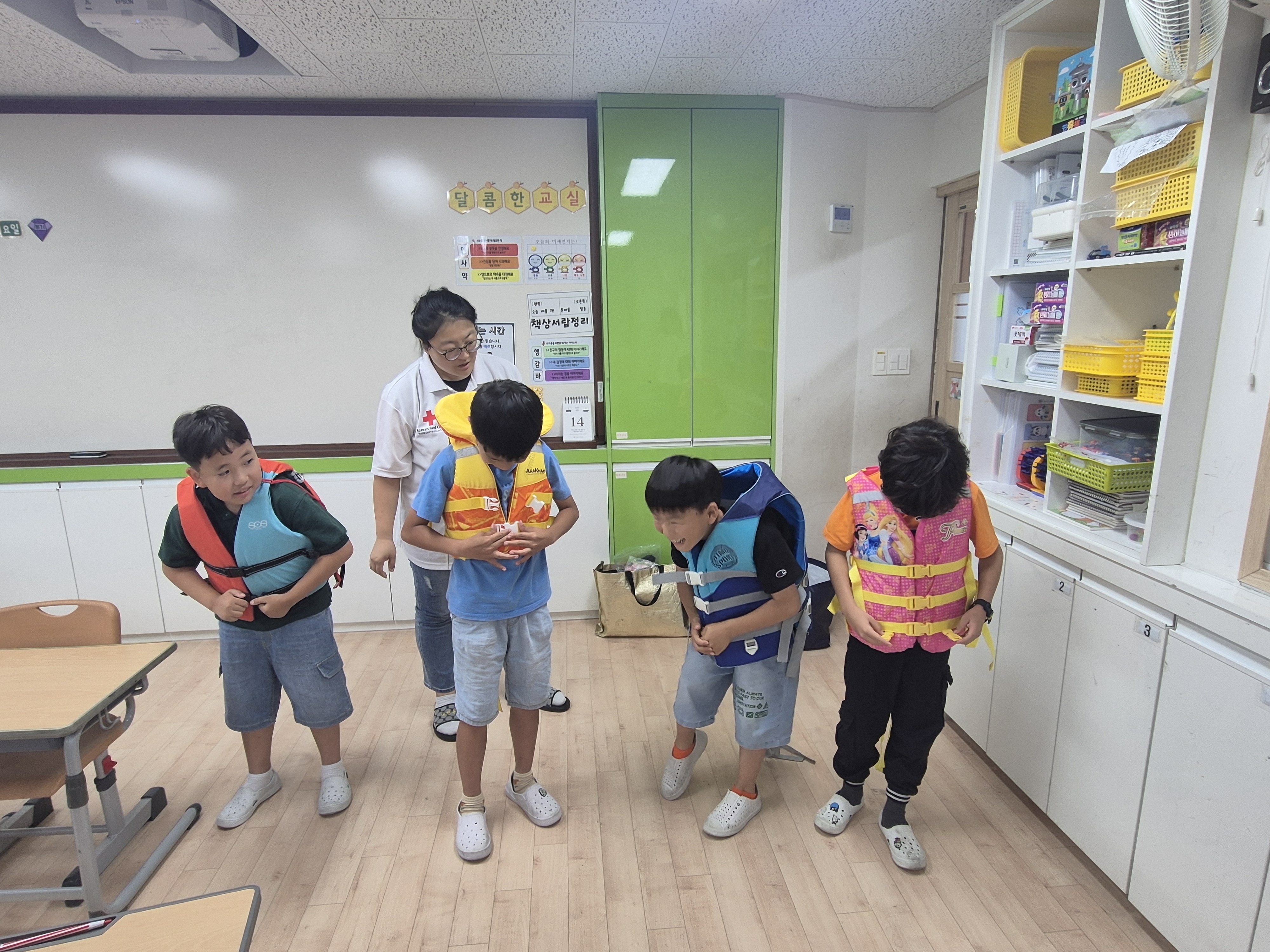 1,2학년 생존수영이론교육(4)