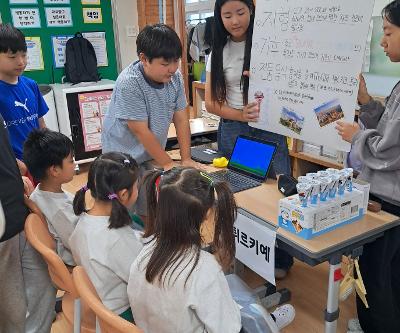 6학년이 들려주는 '세계 문화 이야기' 세계 문화 체험 부스 프로젝트 운영