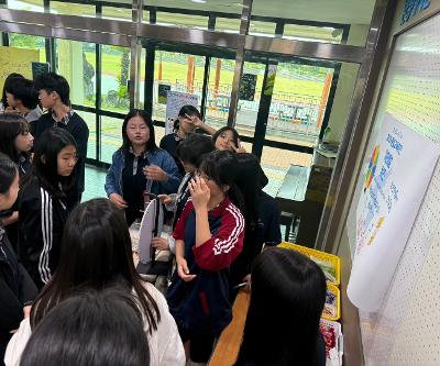 피스동아리 통일교육주간 교내 부스 운영