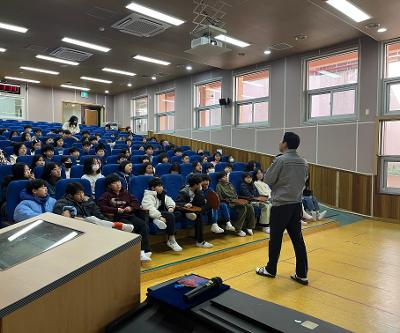 학교전담경찰관과 함께하는 학교폭력예방교육 실시