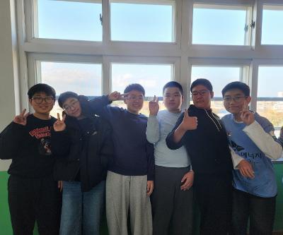 6학년 '친구와 함께하는 인생네컷' 운영