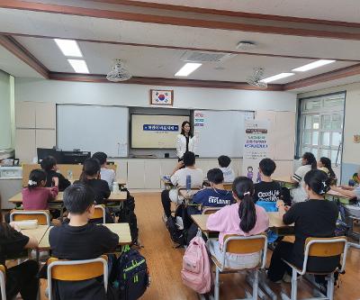 5학년 학생 바른자세, 바르게 걷기 교육 실시
