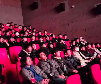 [2학년]꿈끼주간: 영화관람 및 견학