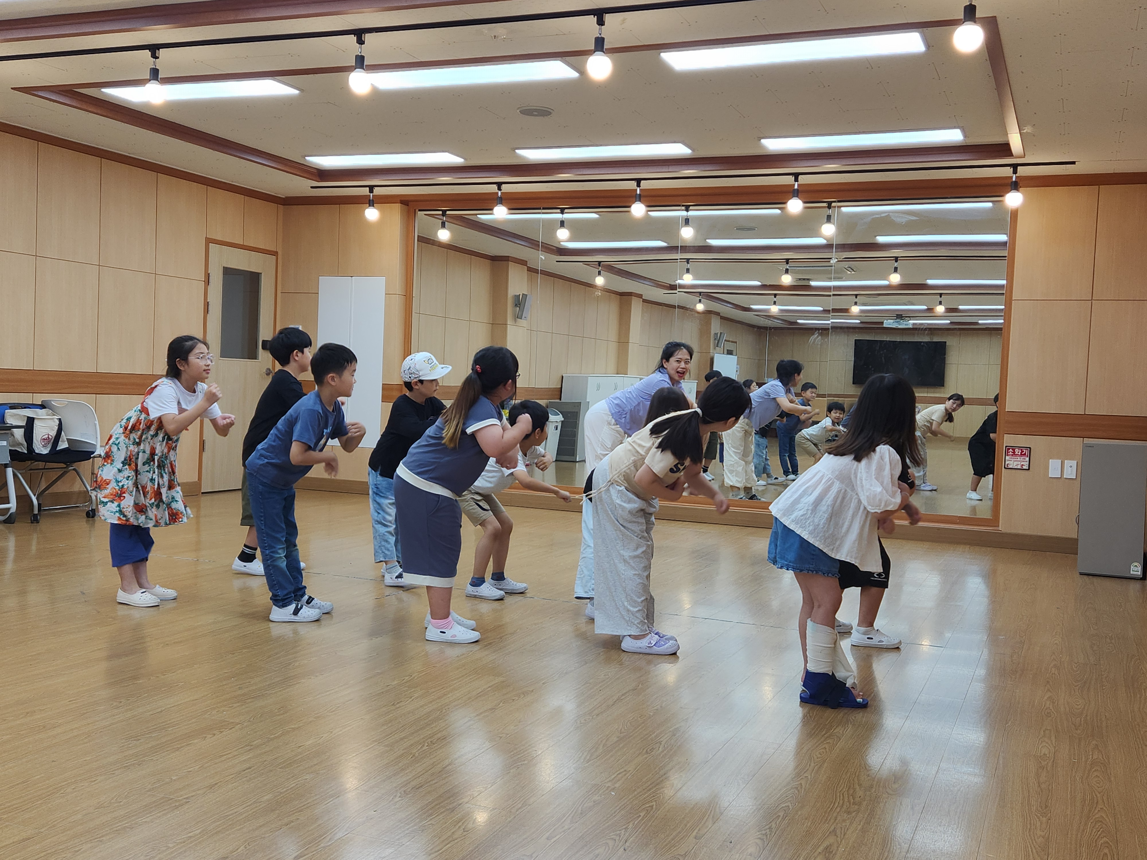 2학년 무용수업
