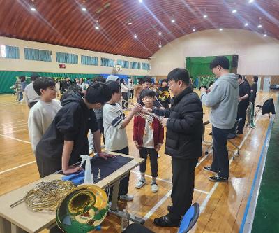 신학기 첫날부터 음악으로 물들어  — 3년 연속 '악기 체험의 날' 운영, 학생·교사·학부모 모두 높은 만족도 —