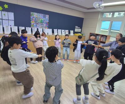 학교자율시간 3학년 '정서 회복 놀이' 시작