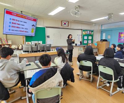 6학년 인터넷 스마트폰 과의존 예방교육 실시 