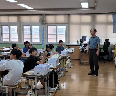 아라초, 여름방학 드론 아카데미 참여로 미래를 향해 날다!