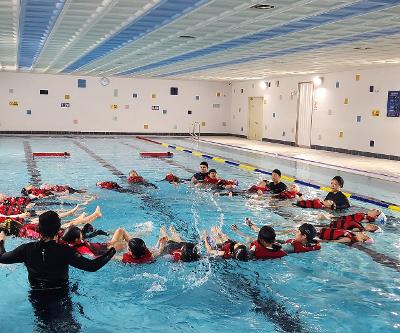 아라초등학교 4학년 생존수영 실시