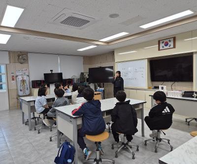 3학년 대상 드론 동아리(아라 드론히어로즈) 활동 실시