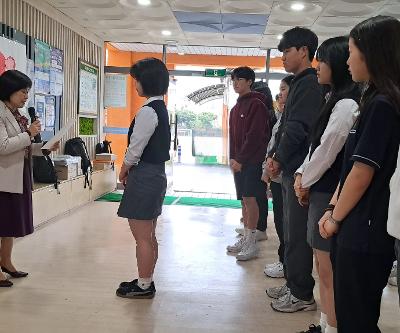 2026학년도 학생자치회 임원과 1학기 정부반장에 대한 임명장 수여식