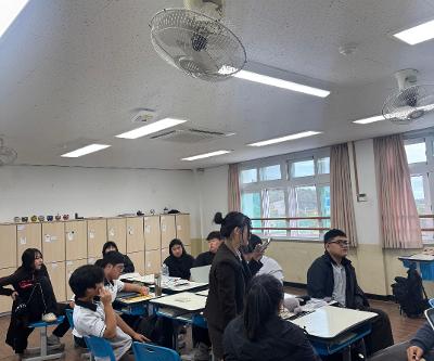 2학년 일반과 시쓰기 수업 실시