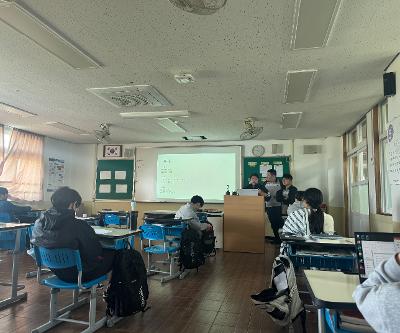 3학년 2반 자율 캠페인 활동 실시