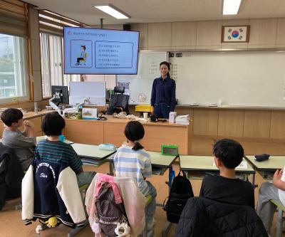 5학년 대상 [바른 자세, 바르게 걷기] 교육 실시
