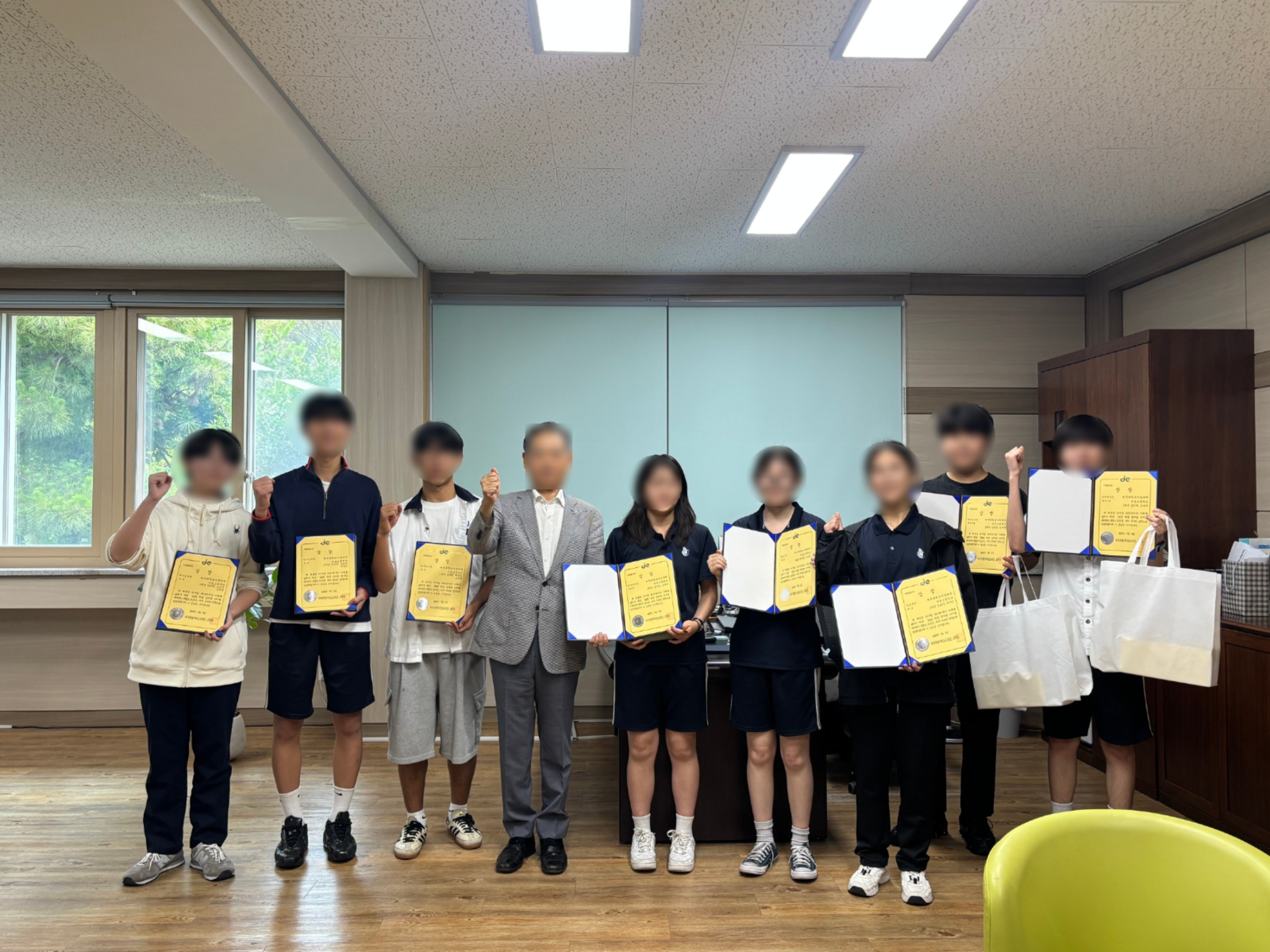 2026학년도 학생 참여형 디지털 리터러시 콘텐츠 공모전 우수작 시상01