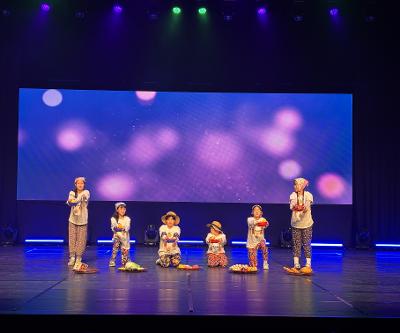 우리학교 '요망진 중창단', 제주어 창작동요제서 "오일장에 가민"으로 무대 빛내”