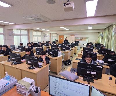 교내 청소년과학페어 과학토론대회 실시