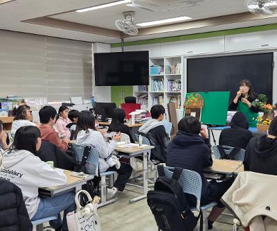 전교생 흡연예방교육 <인형극> 관람