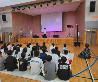 학교폭력 예방교육 뮤지컬 '혼자가 아니야' 관람