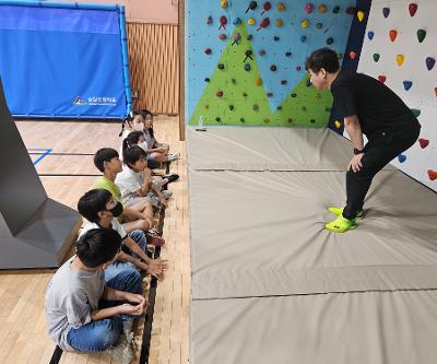 송당초와 바른 자세와 협동심 키우는 ‘작은 학교 공동교육과정’ 운영