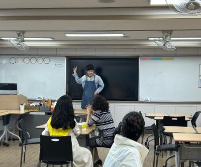 학부모 체험 프로그램 <가죽지갑 만들기> 실시