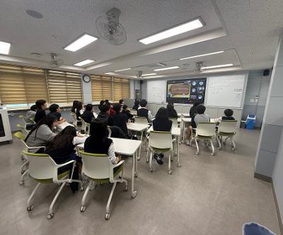 국제교류 동아리 1차 온라인 화상수업 실시