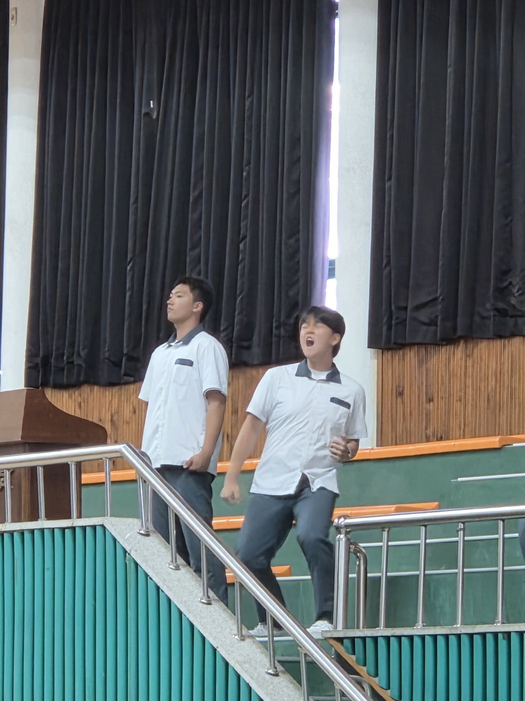 후보1