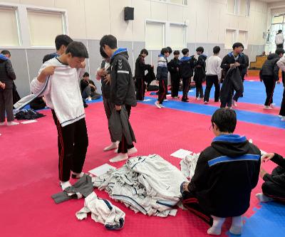 2026학년도 교복물려주기 행사 운영