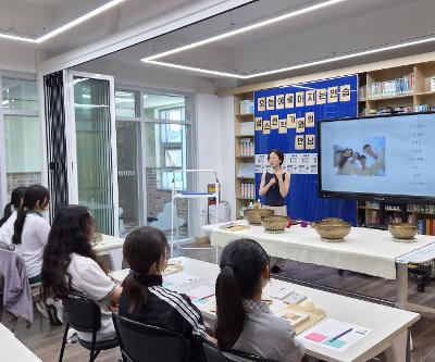2026학년도 자청비도서관 '성스런' 작가와의 만남(6. 10. 수.)