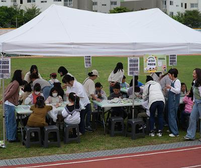 삼성초, 학부모회와 함께하는 '북적북적 함께하는 독서 한마당' 열다