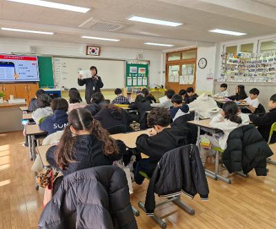 4학년, WOW건강한멘토링 스마트폰 과의존 예방 교육