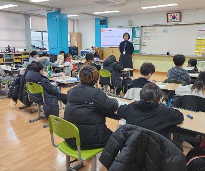3학년, WOW건강한멘토링 스마트폰 과의존 예방 교육
