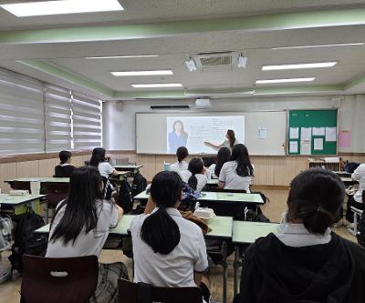 [1학년부] 나의 무대, 나의 이야기: 미디어와 예술 전문가 특강