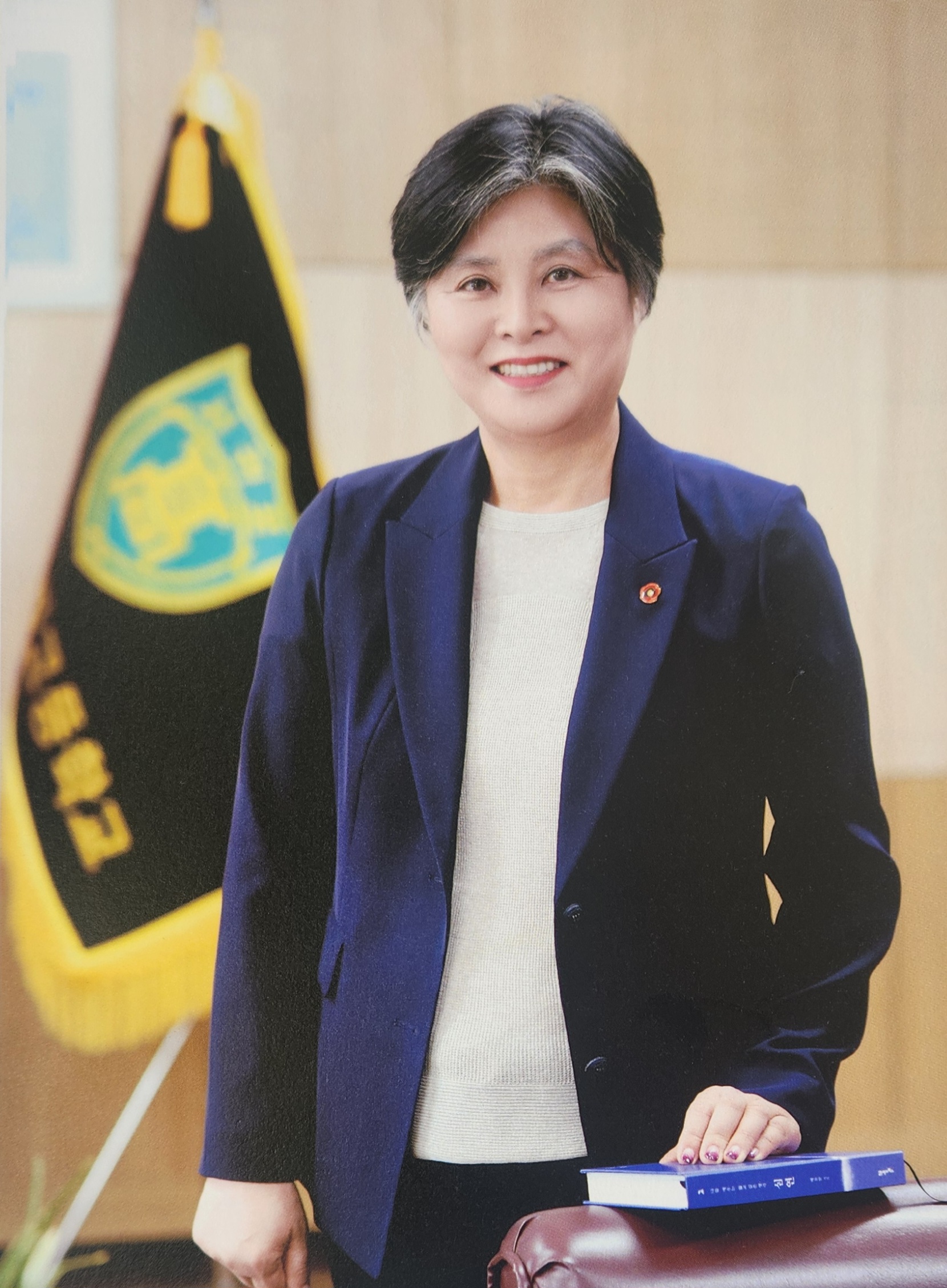 교장 사진(2026).jpg