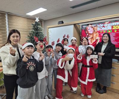전교어린이회(산타 원더랜드) 행사 실시