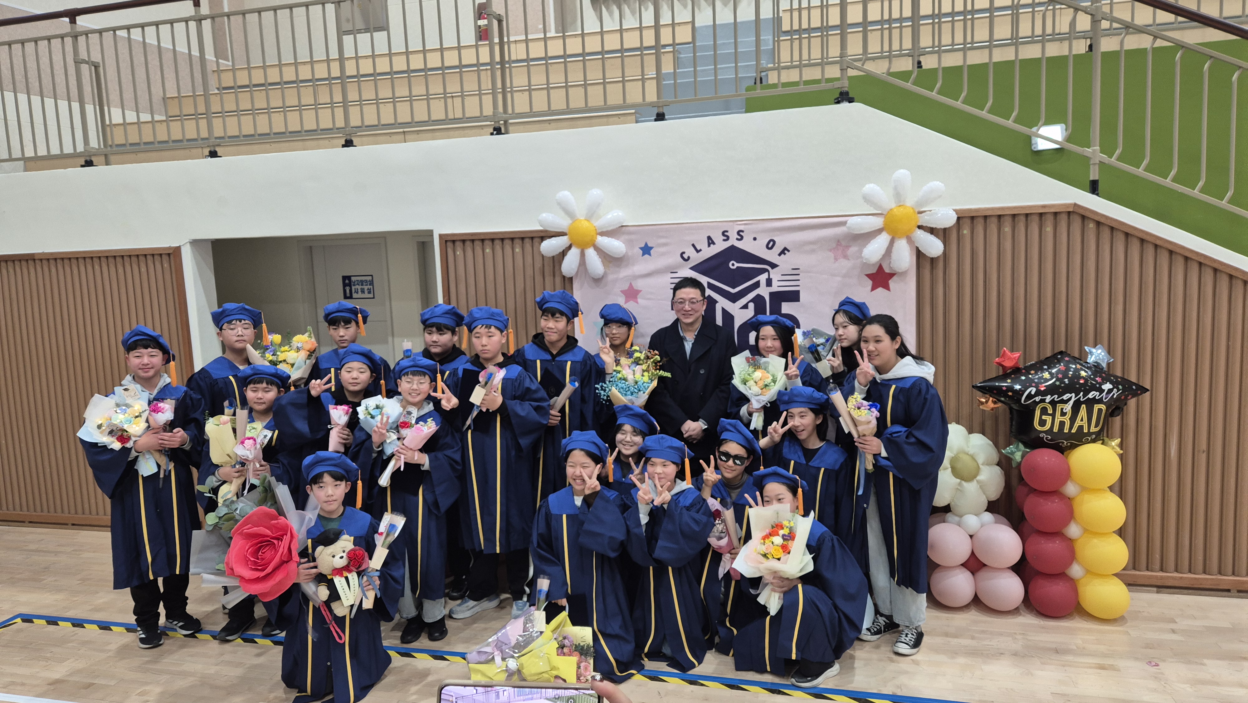 2025학년도 신창초등학교 제86회 졸업식