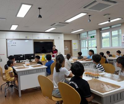 신산초 1·2학년, 추석 맞아 제주 상징 담은 ‘화과자 만들기’ 체험