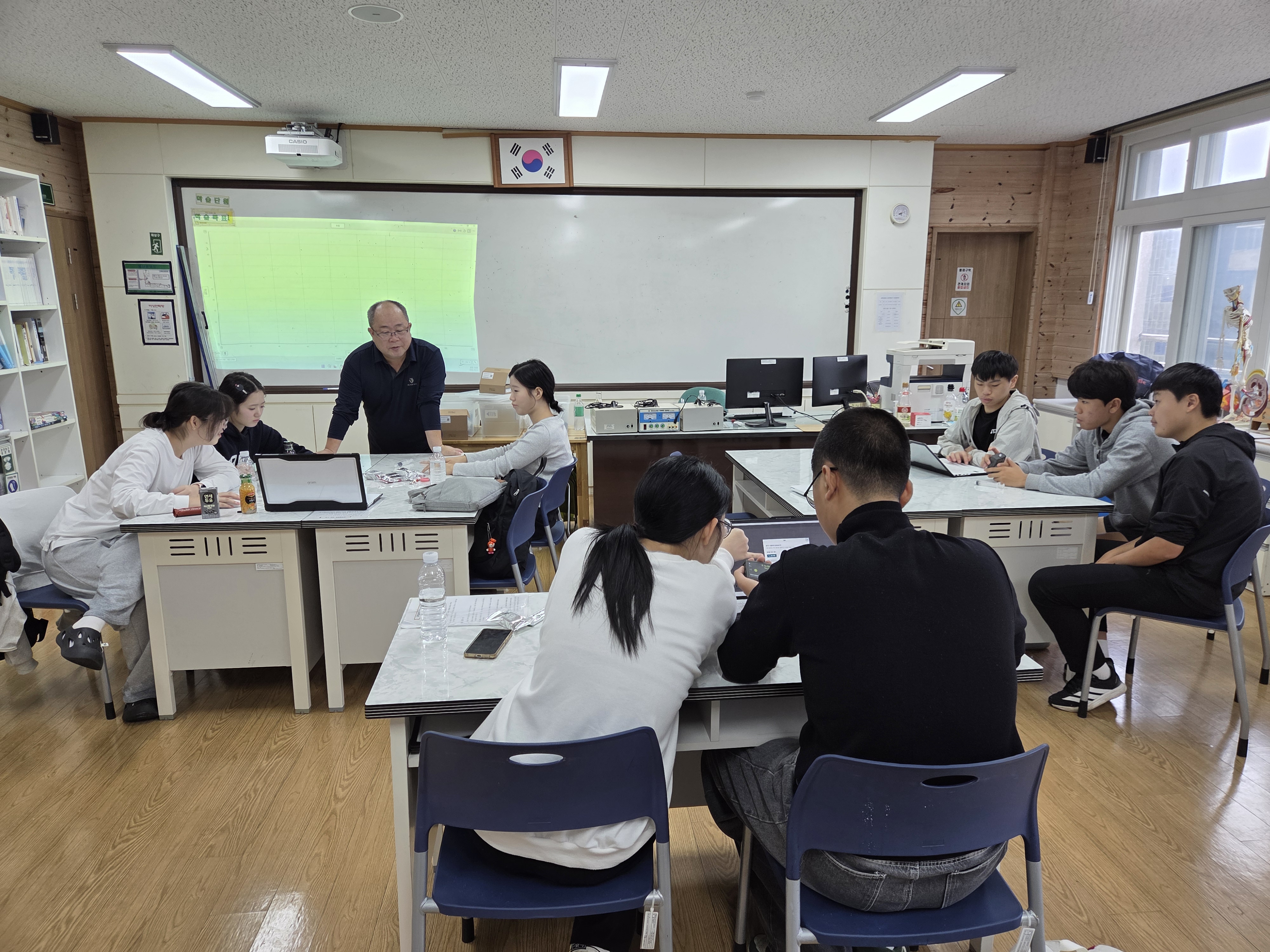 MBL 활용 과학특강 사진1